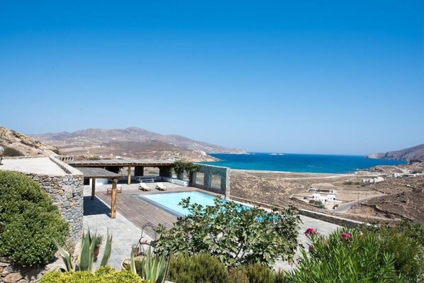 Front of property - Mykonian Luxury Villa Victoria with Pool (Mykonos)