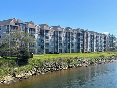 BP 410 River Song Condo.  3 blocks from the beach