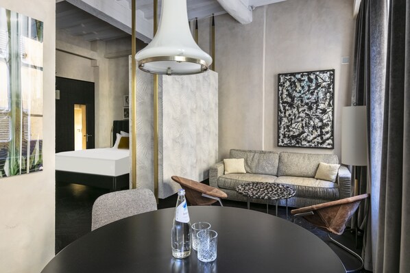 Large Studio with Kitchen and Sofa Bed - Numa Florence Palazzo Moro (Florence)