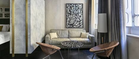 Large Studio with Kitchen and Sofa Bed | 1 soverom, sengetøy av topp kvalitet og safe på rommet