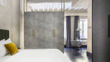 Large Studio with Kitchen and Sofa Bed | 1 bedroom, premium bedding, in-room safe, laptop workspace