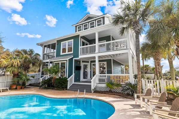 المنشأة من الخارج