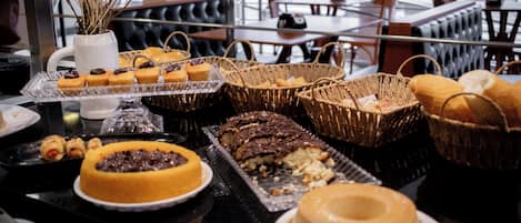 Ilmainen päivittäinen buffetaamiainen