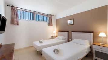 1 makuuhuone, silitysrauta/-lauta, Wi-Fi, vuodevaatteet