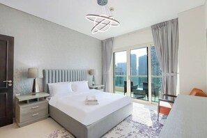 2 bedrooms, iron/ironing board, internet, bed sheets