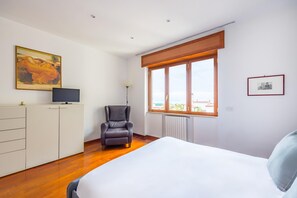 House | 2 bedrooms - Colonna Classic Style Apartment by Wonderful Italy (Naples)
