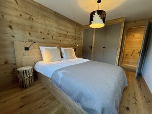 4 Schlafzimmer, Bügeleisen/Bügelbrett, WLAN