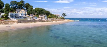 A large detached house with sea view that sleeps 12 guests  in 6 bedrooms