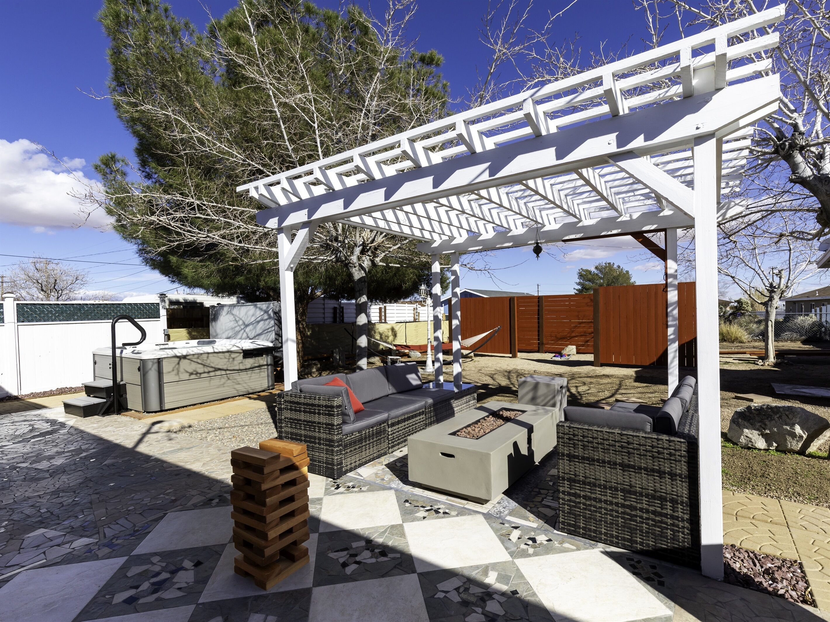 Quail Creek: Desert Retreat + Hot Tub