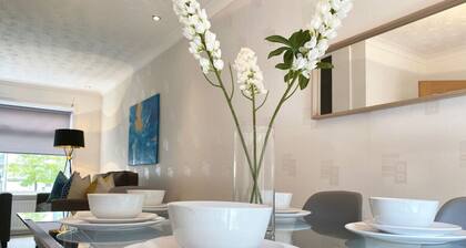 Telford House - spacious semi-detached 3 bed house