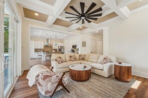 Televisión, chimenea y videojuegos 