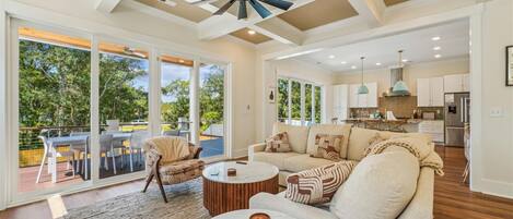 Télévision, cheminée, jeux vidéo