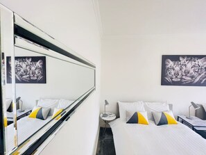 3 Schlafzimmer, Bügeleisen/Bügelbrett, Bettwäsche