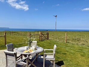 Outdoor dining - 2 Bed in Abbotsham (oc-g28822) (Abbotsham)