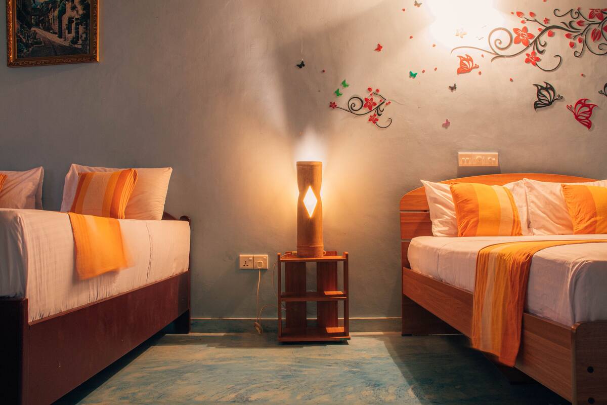 Chalet, Multiple Beds, Smoking, Garden View | Down comforters, WiFi (free)