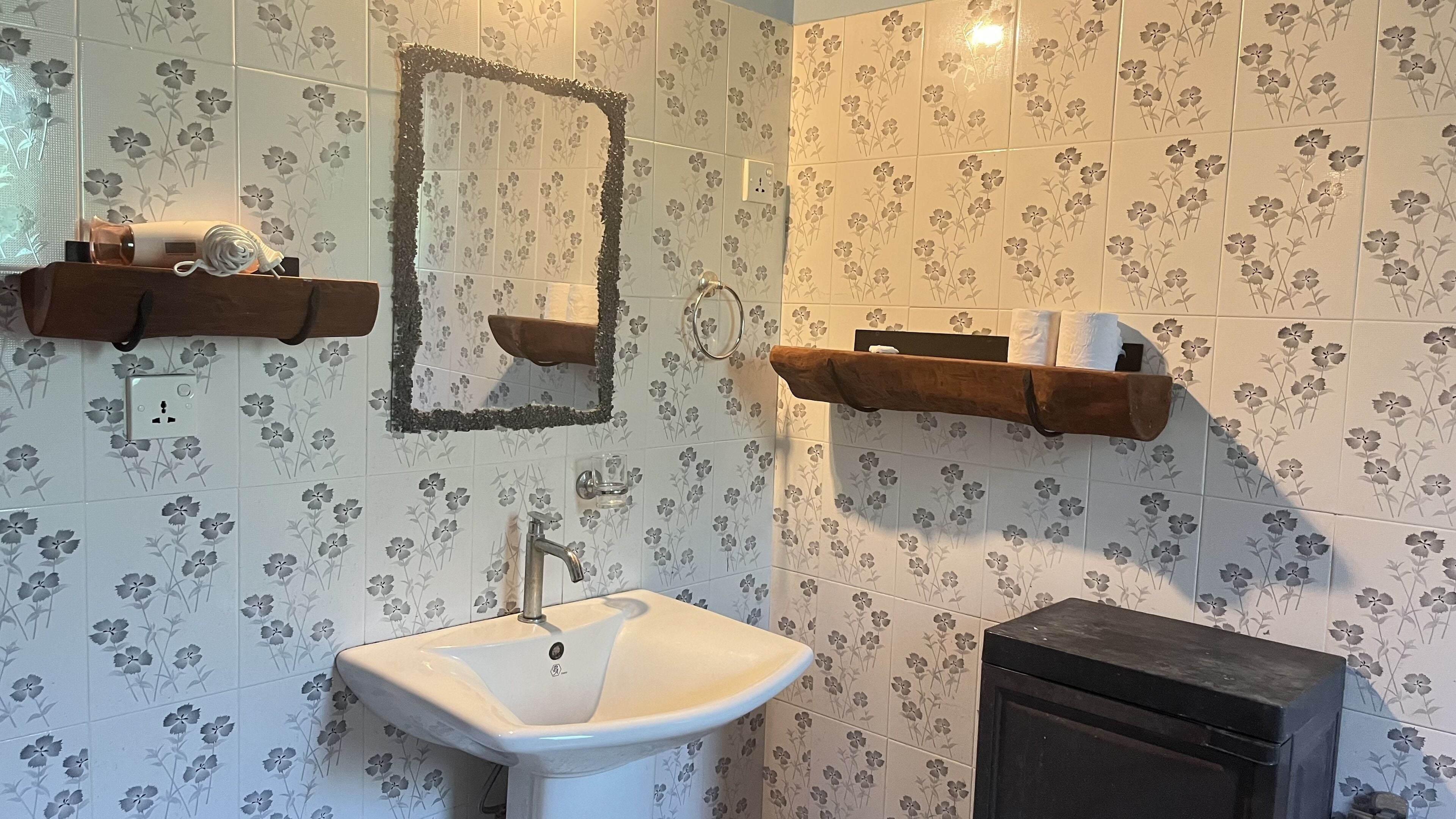 Chalet, Multiple Beds, Smoking, Garden View | Bathroom