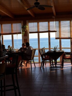 Dining - Beautiful large 2 beds coast flat with sunrise sunset,swimming pool and sea-view (Mijas)