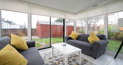 The Prestwick Pad - 4 bed Detached Villa