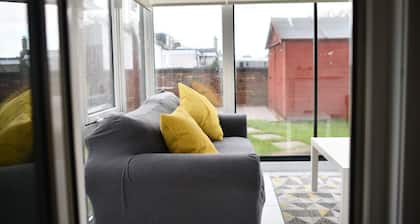 The Prestwick Pad - 4 bed Detached Villa