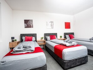 1 室のベッドルーム、WiFi、ベッドシーツ