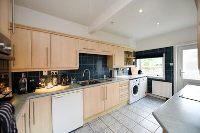 The Old Manse - Beautiful 4 bedroom sandstone villa in Ayr