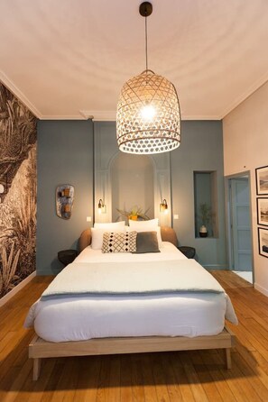1 bedroom, desk, iron/ironing board, travel cot