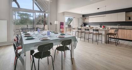 Triplex pour 12 - 400m de la plage des Libraires