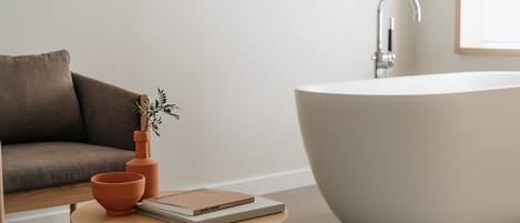 Suite, City View | In-room safe, blackout drapes, soundproofing, iron/ironing board