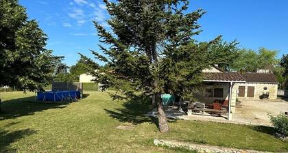 Grand Gite Pour 15 Pers, 23 kms de Périgueux - Périgord / Dordogne