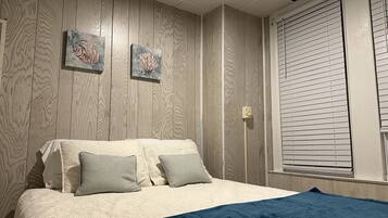 3 chambres, bureau, Wi-Fi gratuit, draps fournis