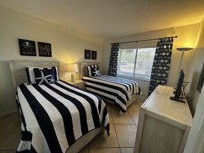 2 Schlafzimmer, Schreibtisch, Bügeleisen/Bügelbrett, WLAN