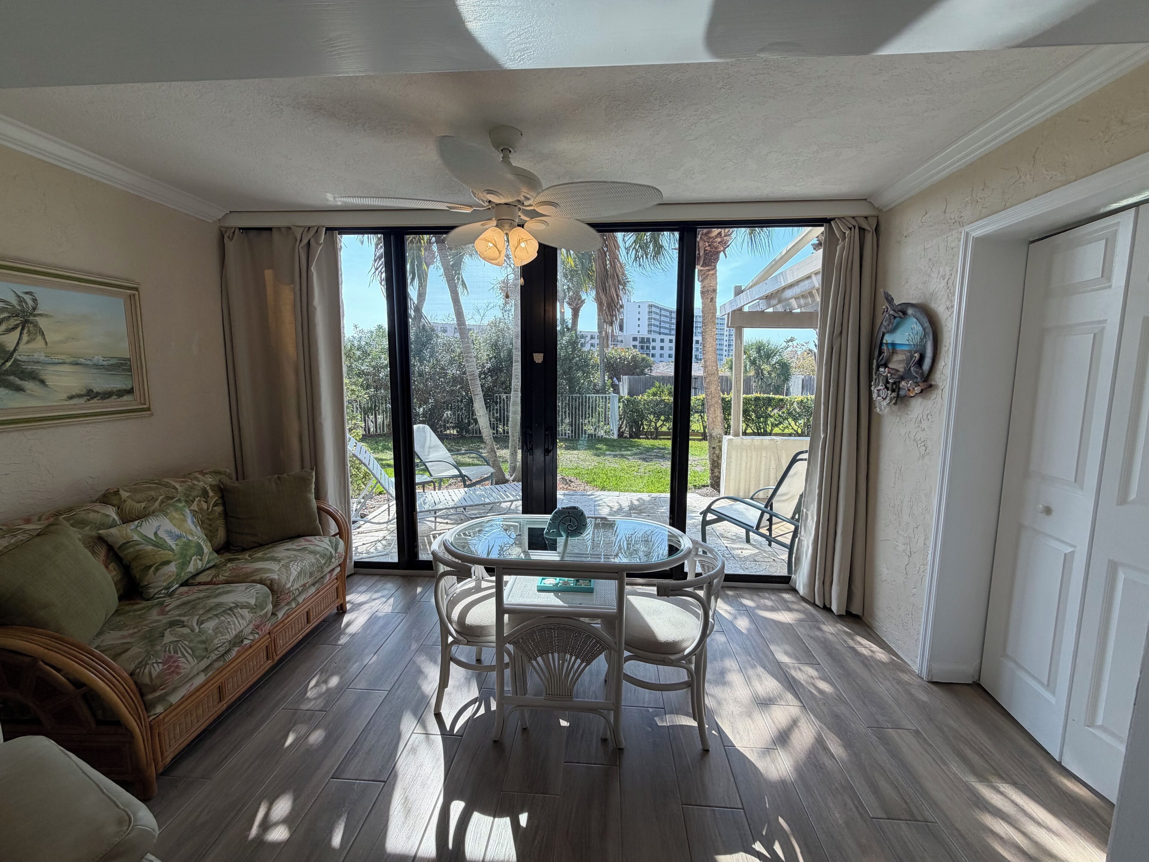 Téléviseur, chaîne audio