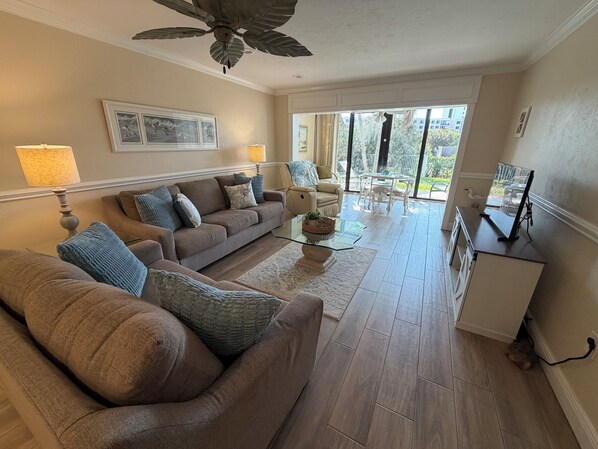 Televisión y estéreo 