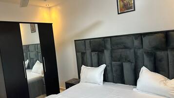 Apartment, 2 Schlafzimmer, Raucher, Balkon | 2 Schlafzimmer