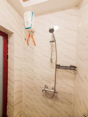 Apartment, 2 Bedrooms, Smoking, Balcony | Bathroom - Luxe Apt #4the Retreat Apartments (Brufut)