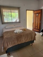 Habitación cuádruple | Ropa de cama de alta calidad, minibar, wifi gratis y ropa de cama