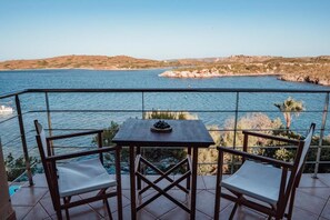 Outdoor dining - Menurka - Port d'Addaia (Port d'Addaia)