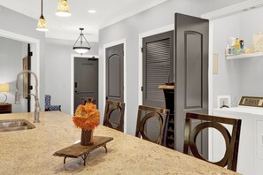 Private kitchen - Charm on Bay (Savannah)