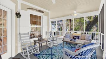 House, Multiple Beds (Mimosa Manor) | Living area