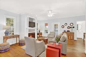 Hus, flere senger (Mimosa Manor) | Oppholdsområde