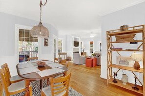 Hus - flera sängar (Mimosa Manor) | Restauranger