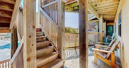 Scenic Waterfront Condo – Dock + Pet Friendly