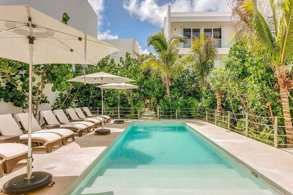 Alberca al aire libre 