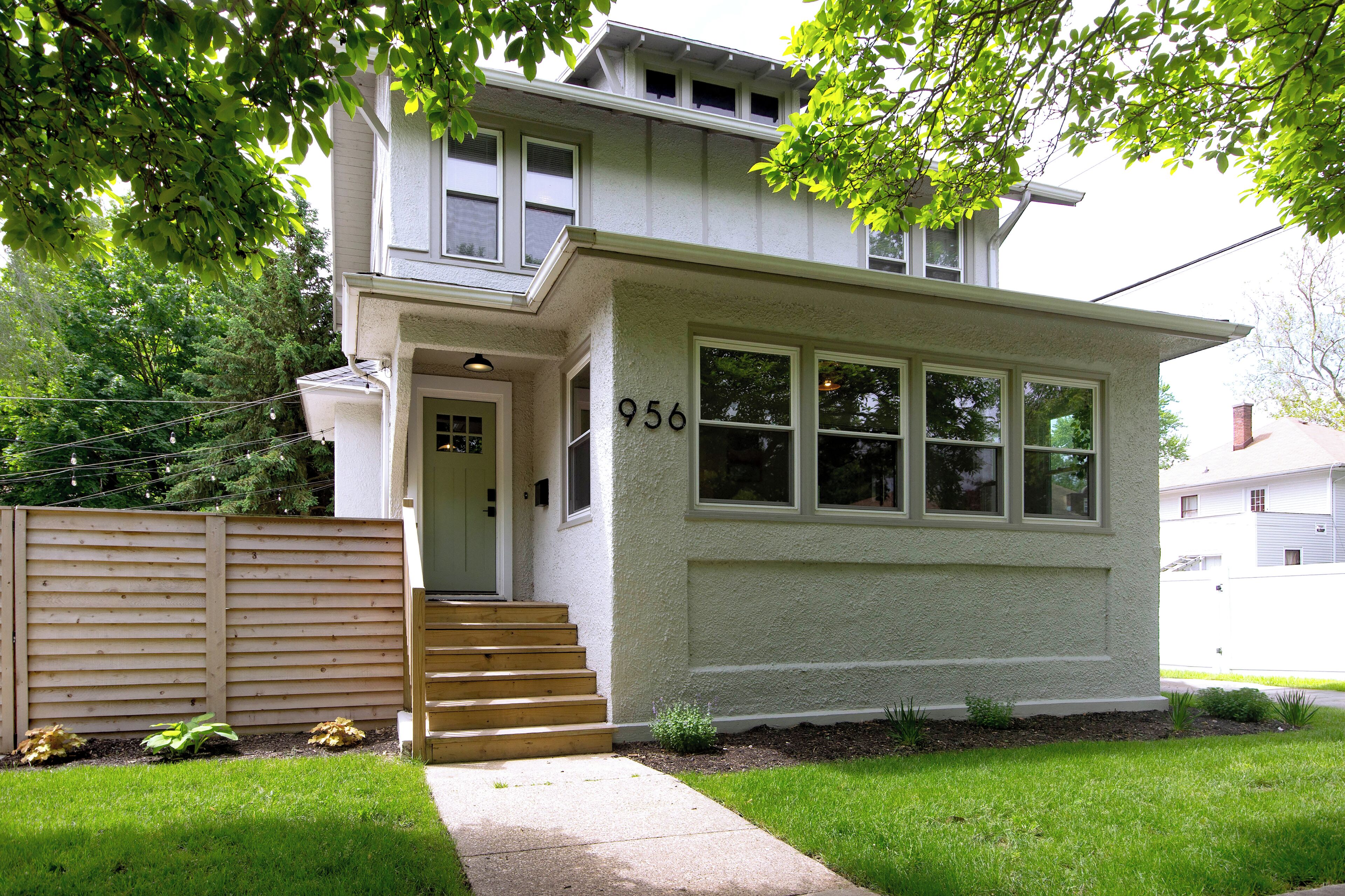 Historic Sheridan House - Spacious and Stylish!