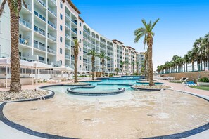 屋内プール、温水プール