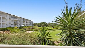 Property grounds - Resort on the Beach 5114 15 with resort Pool (Kingscliff)