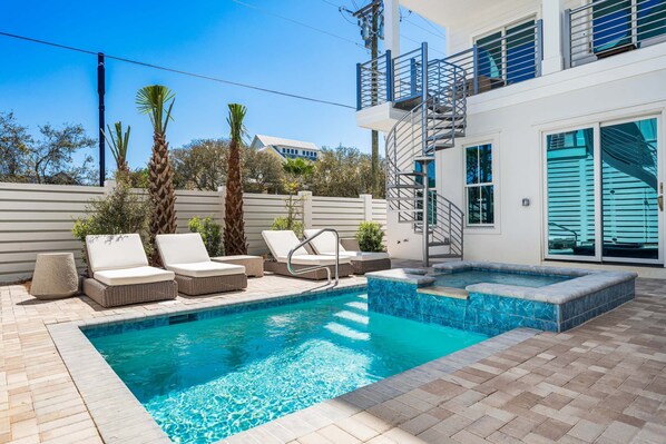 A heated pool - Expansive Designer Home with Gulf Views, One Min to Beach, Pool, LSV, Bikes (Santa Rosa Beach)