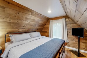 1 slaapkamer, een strijkplank/strijkijzer, wifi, beddengoed