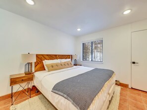 2 bedrooms, free WiFi, bed sheets