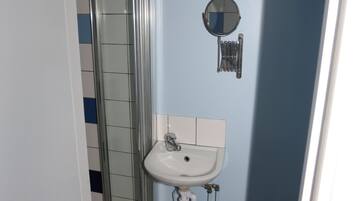 Dreibettzimmer | Badezimmer